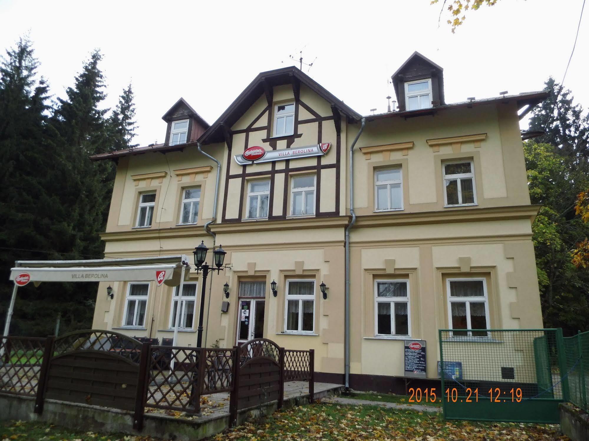 Pension Villa Berolina Marianske Lazne Bagian luar foto
