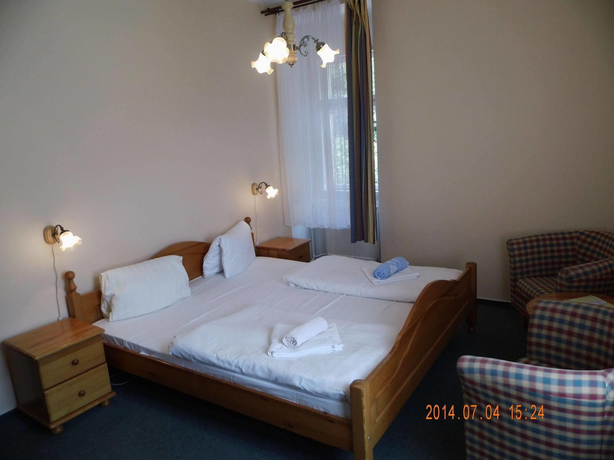 Pension Villa Berolina Marianske Lazne Bagian luar foto