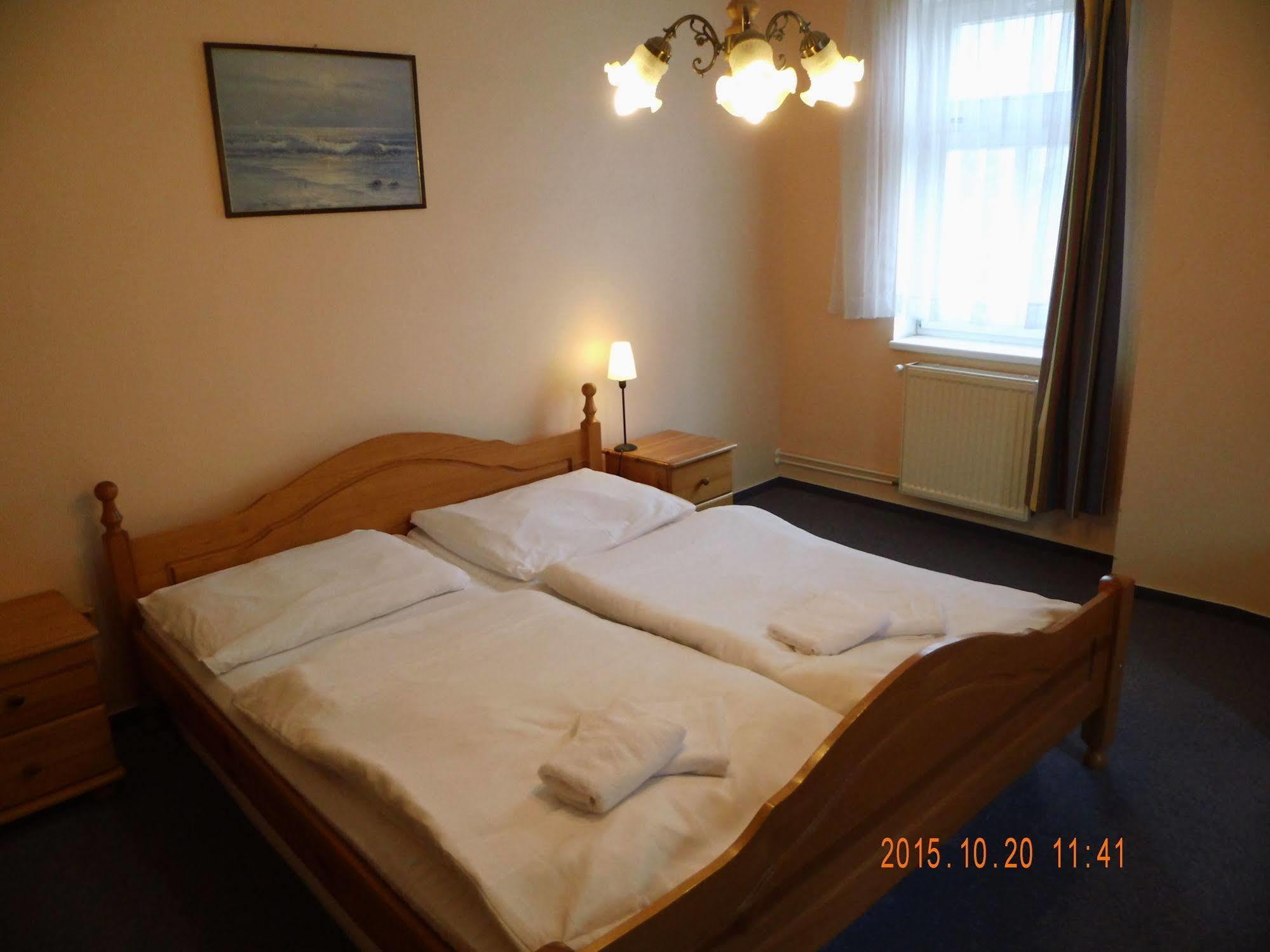 Pension Villa Berolina Marianske Lazne Bagian luar foto